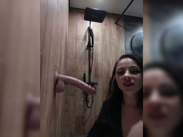 go to chat with -Lili