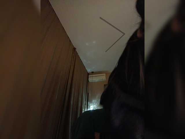 go to chat with -Lili