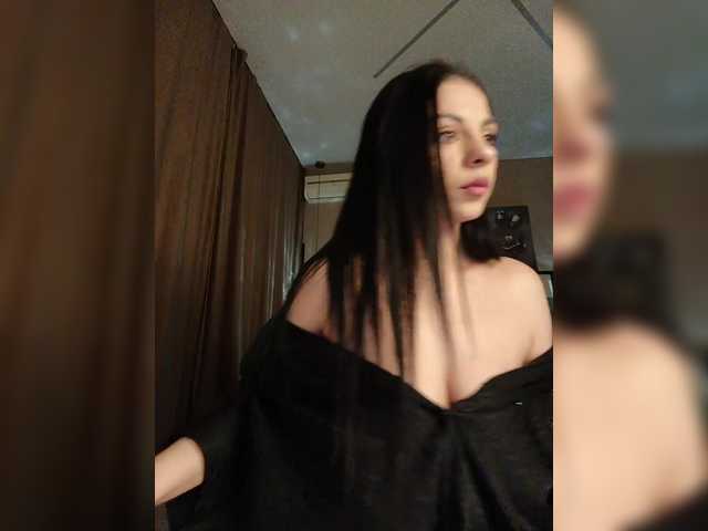 go to chat with -Lili