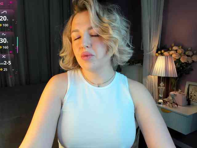 Nikki-Kai webcam