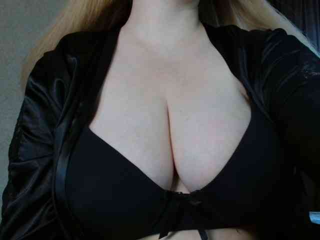 VITAMINKA_ webcam