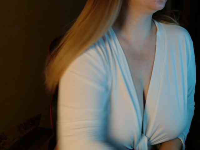 VITAMINKA_ webcam