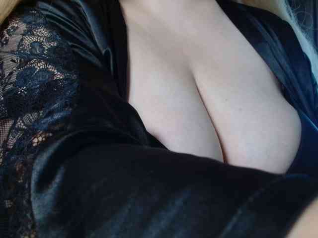 VITAMINKA_ webcam