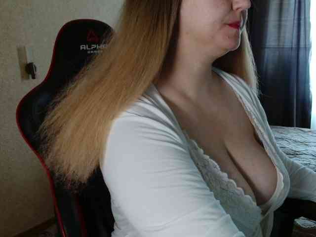 VITAMINKA_ webcam