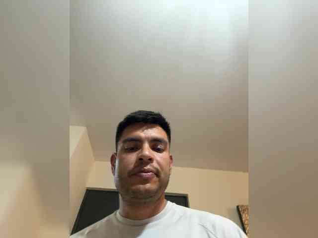 plaisirsecrett webcam