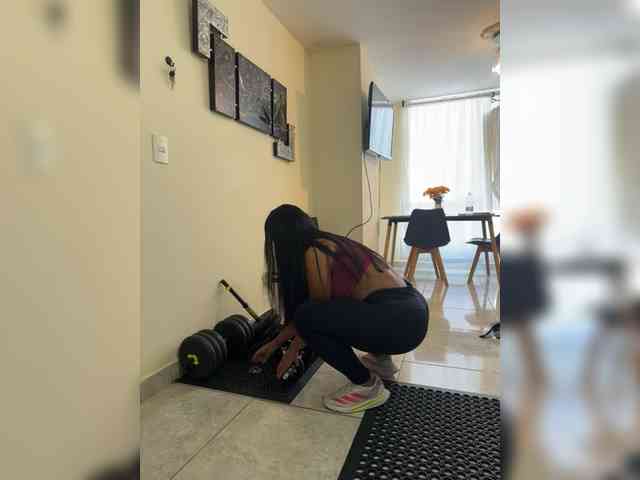 plaisirsecrett webcam