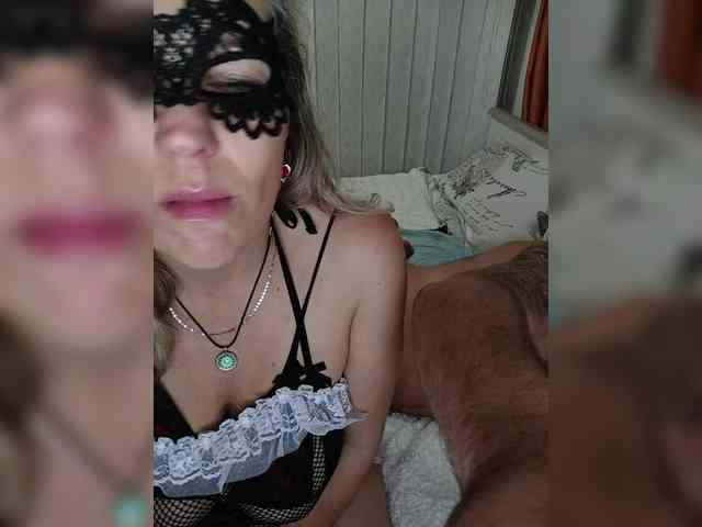 Sisinkaa4422 webcam