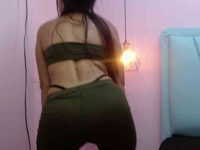 lunapetite18 webcam