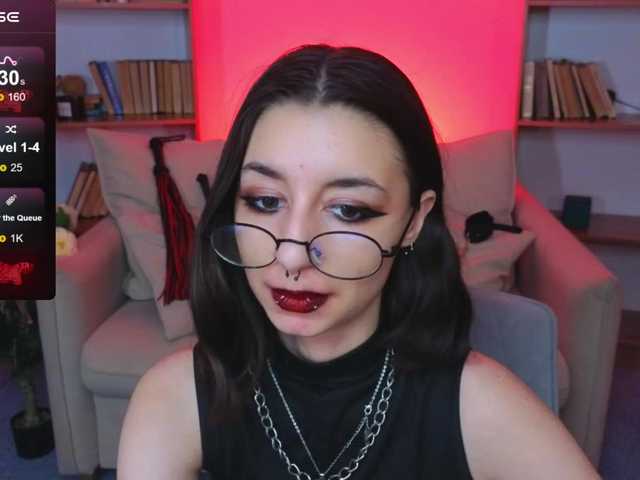 MistressMarcelline webcam