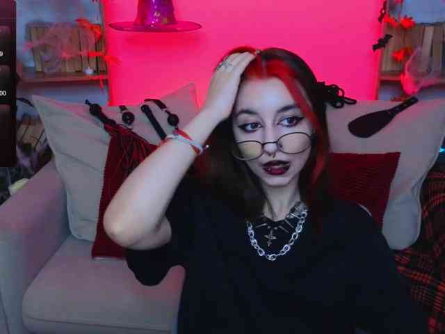MistressMarcelline webcam