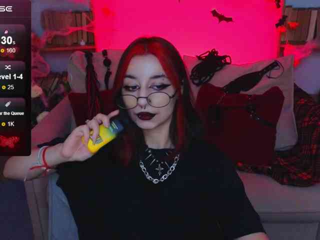 MistressMarcelline webcam