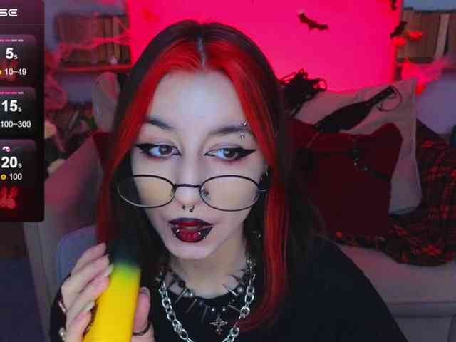 MistressMarcelline webcam