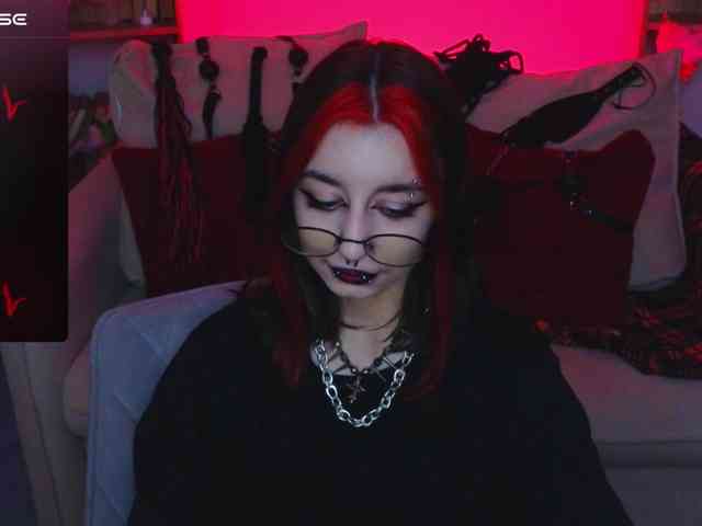 MistressMarcelline webcam