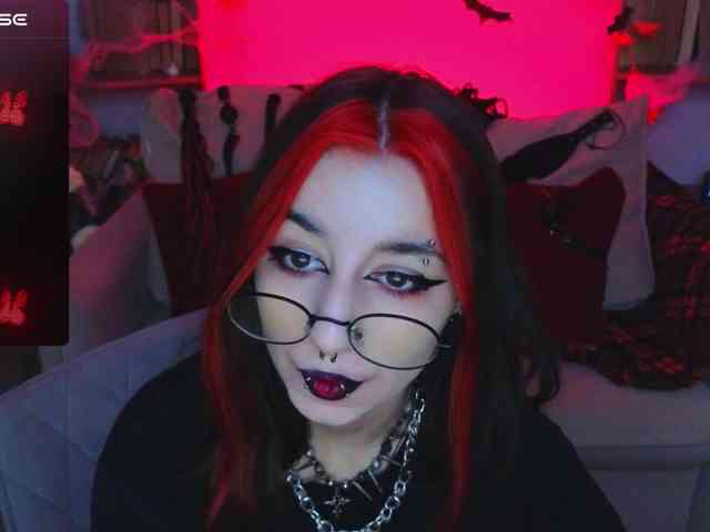 MistressMarcelline webcam