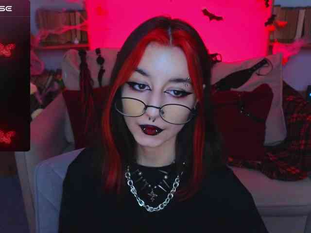 MistressMarcelline webcam