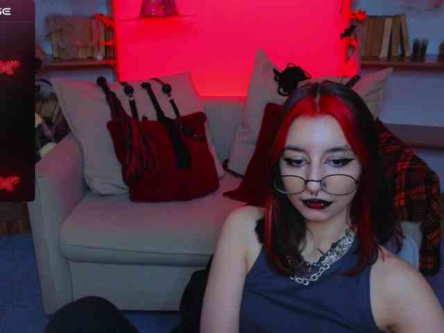 MistressMarcelline webcam