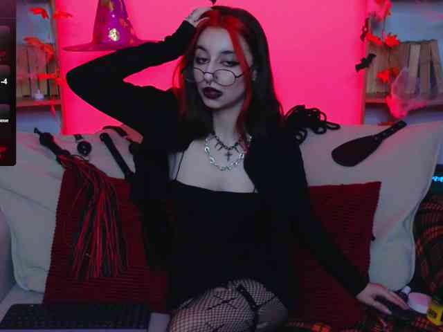 MistressMarcelline webcam