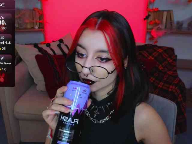 MistressMarcelline webcam