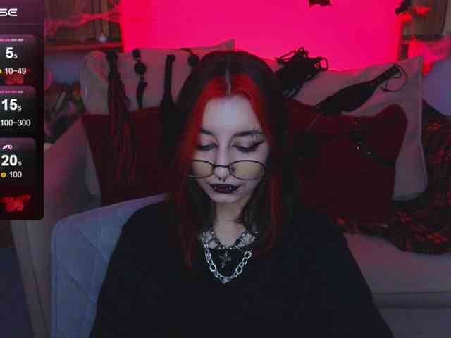 MistressMarcelline webcam