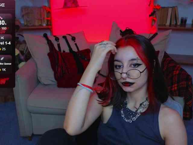 MistressMarcelline webcam