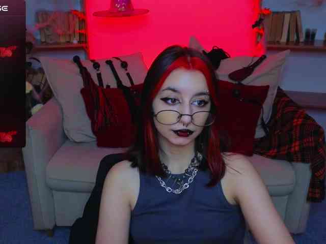 MistressMarcelline webcam