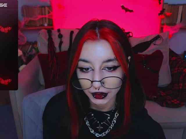 MistressMarcelline webcam