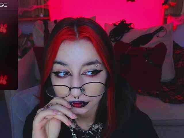 MistressMarcelline webcam