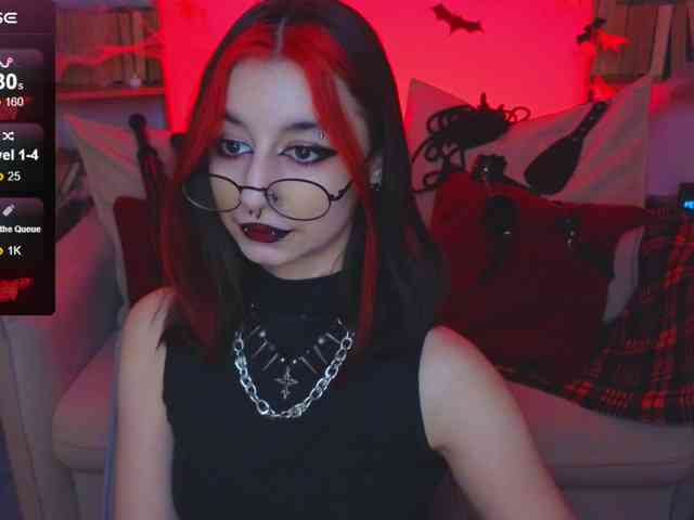 MistressMarcelline webcam