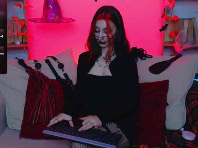 MistressMarcelline webcam