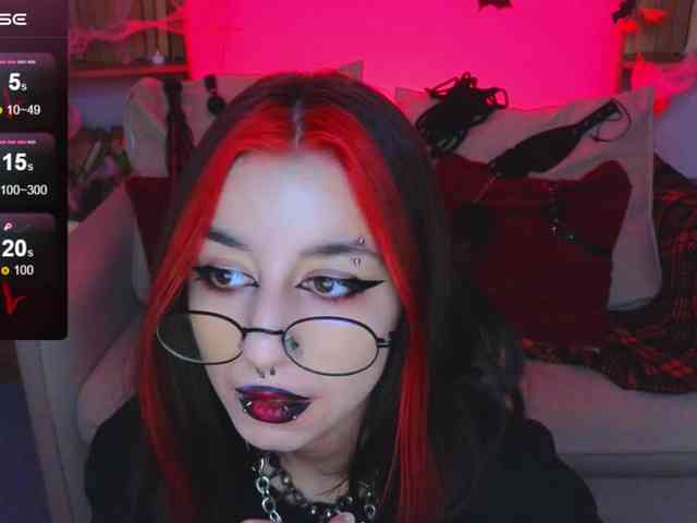 MistressMarcelline webcam