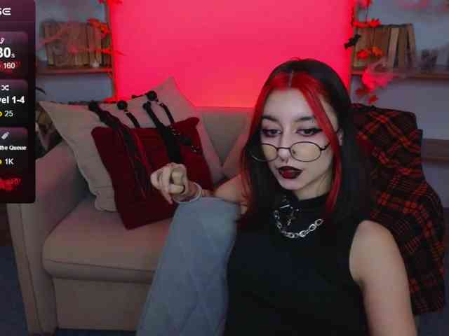 MistressMarcelline webcam