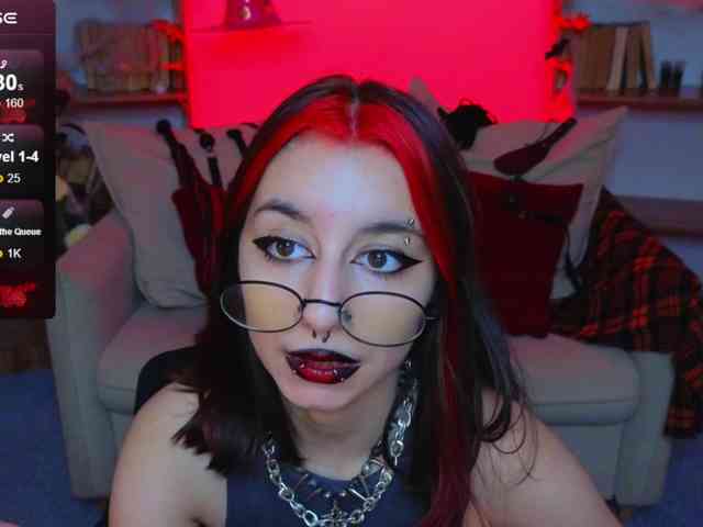 MistressMarcelline webcam