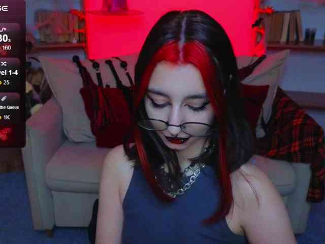 MistressMarcelline webcam