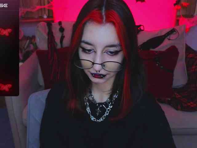 MistressMarcelline webcam