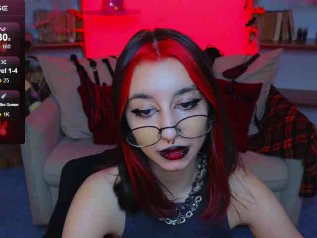 MistressMarcelline webcam