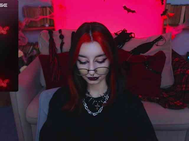 MistressMarcelline webcam