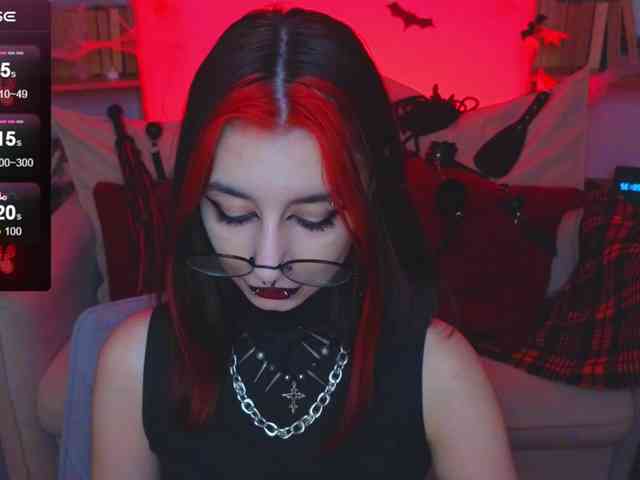 MistressMarcelline webcam