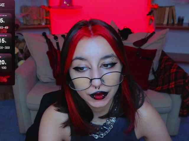 MistressMarcelline webcam