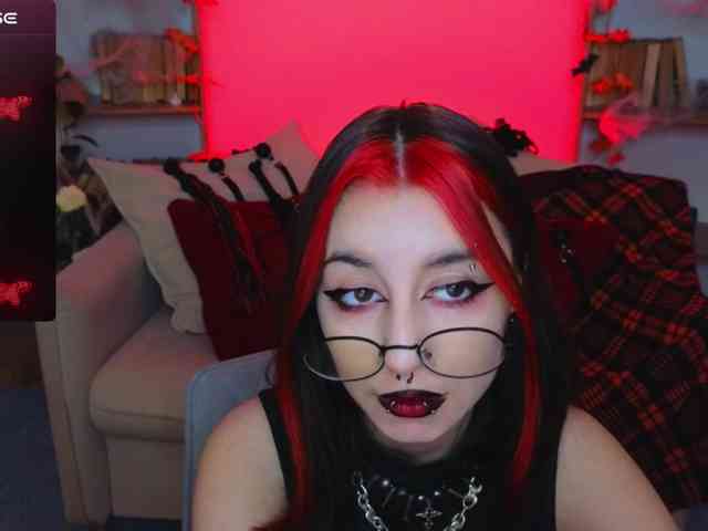 MistressMarcelline webcam