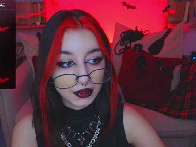 MistressMarcelline webcam