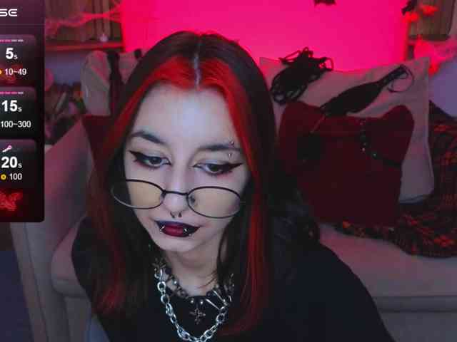 MistressMarcelline webcam