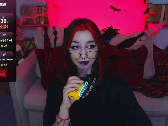 MistressMarcelline webcam