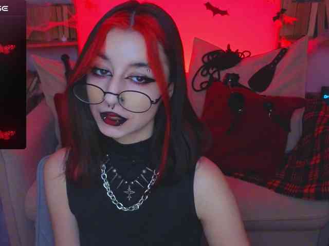 MistressMarcelline webcam