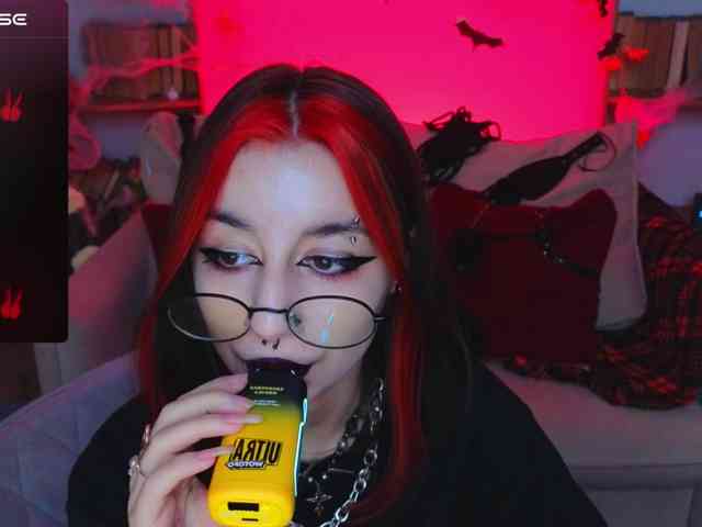 MistressMarcelline webcam