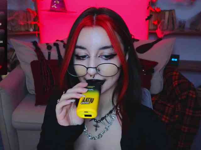 MistressMarcelline webcam