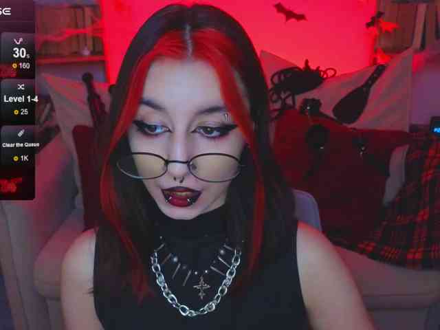 MistressMarcelline webcam