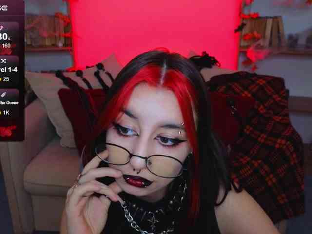 MistressMarcelline webcam