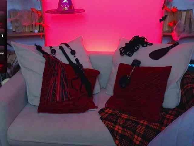 MistressMarcelline webcam