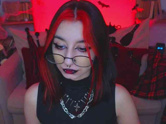 MistressMarcelline webcam