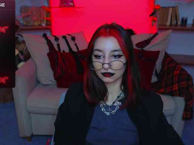 MistressMarcelline webcam